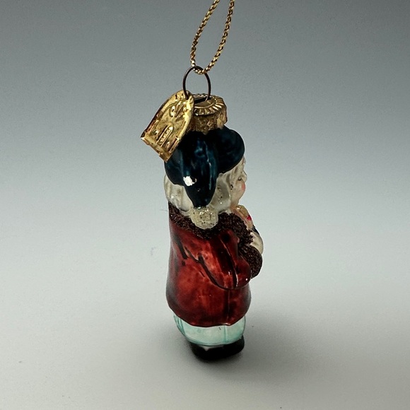 Christmas Carol Ornament of the Ghost of Christmas past - Picture 3 of 8